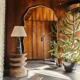 Sabrina - Gold Full Length Wavy Arched Metal Mirror 180cm x 100cm - thumbnail 2