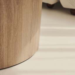 Madison - Large Washed Wood Round Wooden Coffee Table - thumbnail 6
