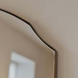 Isla - Gold Arched Metal Overmantle Wall Mirror 120cm x 90cm - thumbnail 4