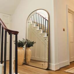 Venosa - Full Length Gold Arched Metal Mirror 180cm x 100cm - thumbnail 3