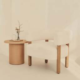 Cara - Boucle Accent Chair Ivory & Warm Wood - thumbnail 2