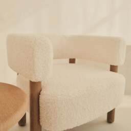 Cara - Boucle Accent Chair Ivory & Warm Wood - thumbnail 3