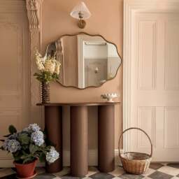 Sabrina - Gold Wavy Oval Metal Wall Mirror 100cm x 70cm - thumbnail 2