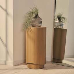 Magna - Warm Wood Wave Plinth - thumbnail 1