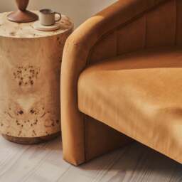 Camille - Curved Velvet Accent Chair Caramel - thumbnail 3