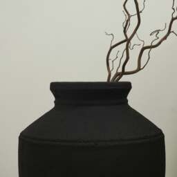 Toledo - Small Black Textured Terracotta Vase - thumbnail 4