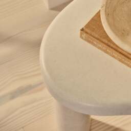 Savanna - Concrete Irregular Wooden Side Table - thumbnail 4