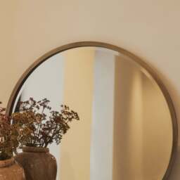 Higgins - Gold Metal Modern Round Wall Mirror 60cm x 60cm - thumbnail 2