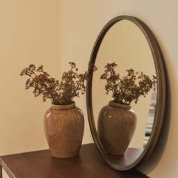 Higgins - Gold Metal Modern Round Wall Mirror 60cm x 60cm - thumbnail 3