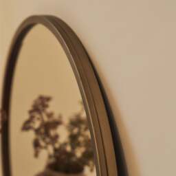 Higgins - Gold Metal Modern Round Wall Mirror 60cm x 60cm - thumbnail 5