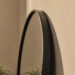 Metro - Black Metal Round Wall Mirror 70cm x 70cm - thumbnail 2