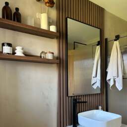 Theo - Black Rectangular Metal Wall Mirror 90cm x 60cm - thumbnail 2