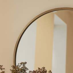 Higgins - Gold Metal Modern Round Wall Mirror 80cm x 80cm - thumbnail 2