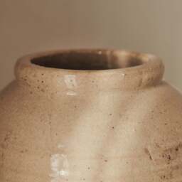 Cyra - Beige Gloss Ceramic Vase - thumbnail 6