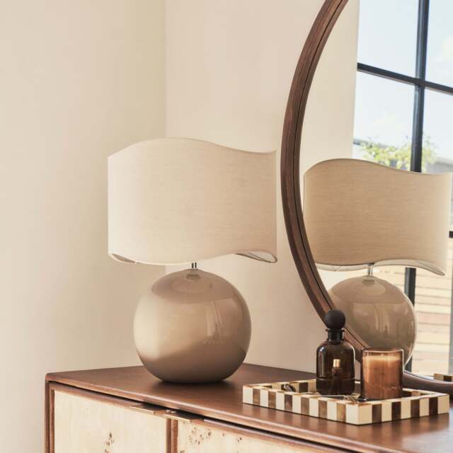 Olera - Beige Gloss Ceramic Wave Shade Table Lamp - image 1