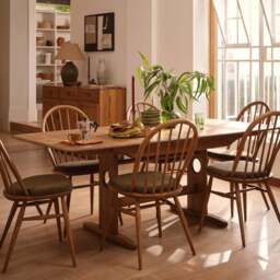 Ercol 1193 Windsor Medium Extending Dining Table - thumbnail 1