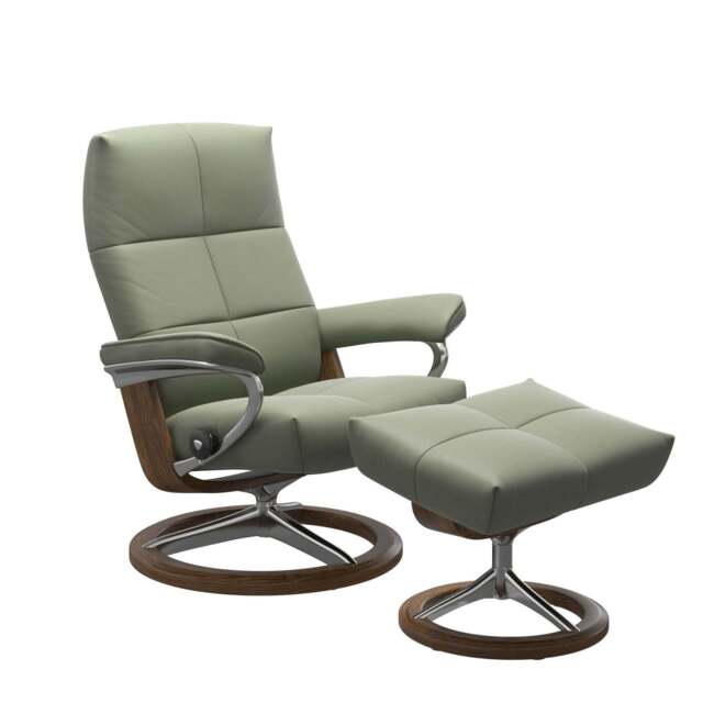 Stressless David Recliner with Signature Base and Footstool - image 1