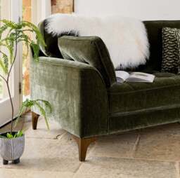 Hartpury 2 Seater Sofa in Green - thumbnail 4