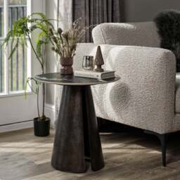Madjeston Lamp Table