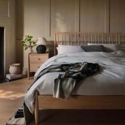 Ercol Winslow Bedframe - Double - thumbnail 1