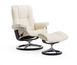 Stressless Mayfair Recliner with Signature Base & Footstool - thumbnail 3