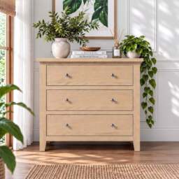Tavistock 3 drawer chest - thumbnail 2