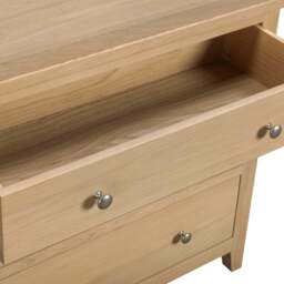 Tetbury 3 Drawer Chest in Natural Oak - thumbnail 6