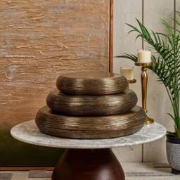 Metal Bowl Tray in Brass Finish - Small - thumbnail 5