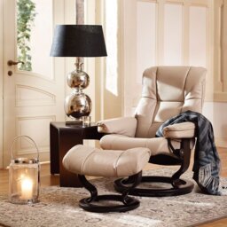 Stressless Mayfair Recliner With Classic Base & Footstool - Medium / Stressless Batick