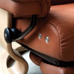 Stressless Mayfair Recliner With Classic Base & Footstool - Medium / Stressless Batick - thumbnail 4