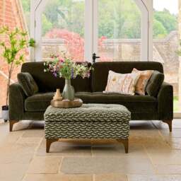 Hartpury 3 Seater Sofa in Green - thumbnail 2