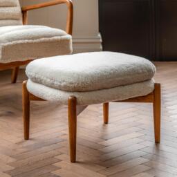 Datsun Footstool Sheepskin - thumbnail 1