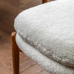 Datsun Footstool Sheepskin - thumbnail 4