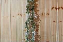 Battery-Operated Pre-Lit Mistletoe Rattan Garland - 1.8m LED Christmas Decoration for Indoor & Outdoor Use - thumbnail 3