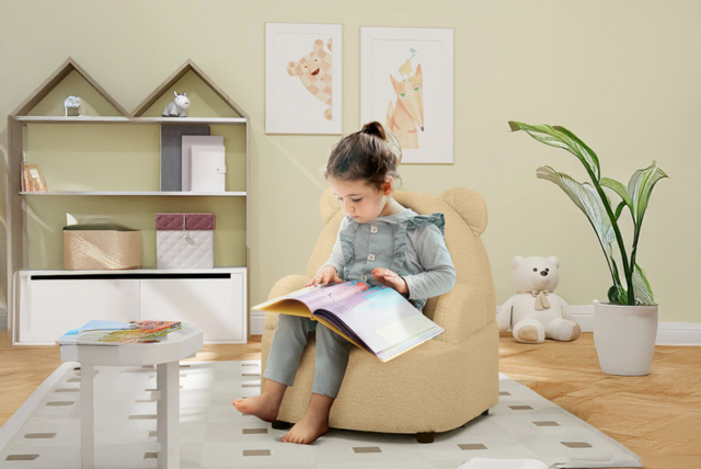 Kids' Bear Shaped Boucle Armchair - Soft Teddy Fleece, Sturdy, Toddler Size, Bedroom Accent - image 1