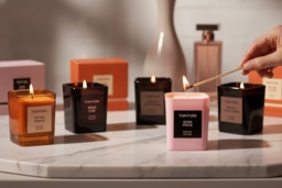 Tom Ford Luxury Candles 200g - Uplifting Home Fragrance - thumbnail 2