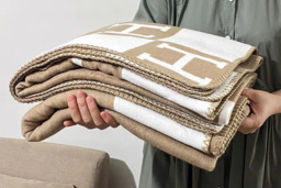 Designer  Avalon Cotton Throw Blanket & Pillowcase Set - Ultra Soft, Modern Design, 140x165cm - thumbnail 4