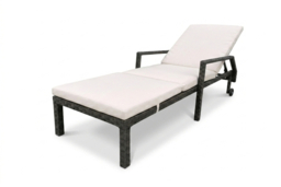 Savanna Rattan Sun Lounger Recliner with Pillow Cushions and Wheels - thumbnail 6