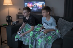 Glow-in-the-Dark Plush Throw Blanket - Soft Fleece, Four Sizes, Grey, Luminous Stars - thumbnail 2