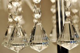 Feather Bedside Table Lamp with Crystals - thumbnail 3