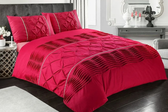 Premium Polycotton Easy-Care Eleanor Duvet Set - Modern, Machine Washable, Four Sizes, Five Colours - image 1