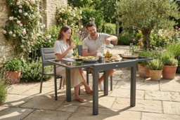 Modern Extendable Aluminium Outdoor Dining Table - Weather-Resistant, 6-Seater