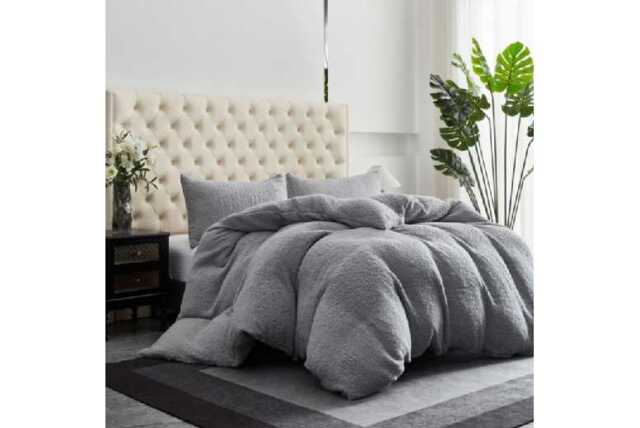 Luxury Teddy Fleece Duvet Set - Ultra-Soft, Machine Washable, Winter Bedding in Multiple Sizes & Colours - image 1
