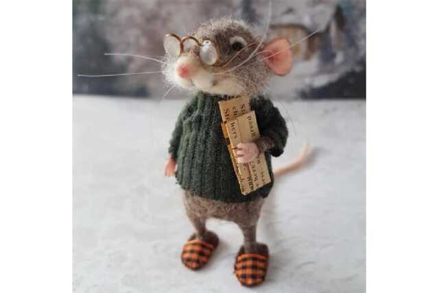 DIY Needle-Felted Christmas Mouse Ornament Kit - Handmade Festive Bauble Decoration, Lightweight, 5 Designs - image 1