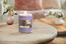 Lavender Vanilla Candle Yankee Candle, Purple, 10.7cm x 16.8cm - Floral - thumbnail 4