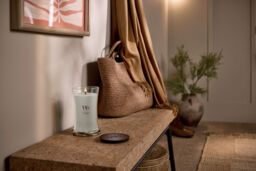 Tonka & Almond Milk Candle WoodWick, Neutrals - Gourmand - thumbnail 4