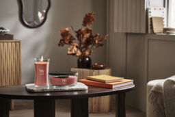 Cinnamon Chai Candle WoodWick, Red - Gourmand - thumbnail 4