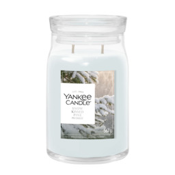 Snow Kissed Pine Candle Yankee Candle, White - Fresh & Clean - thumbnail 2