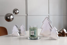 Silver Sage & Pine Candle Yankee Candle, Green - Woody - thumbnail 4