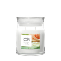 Blooming Love Candle Yankee Candle, White - Floral - thumbnail 2